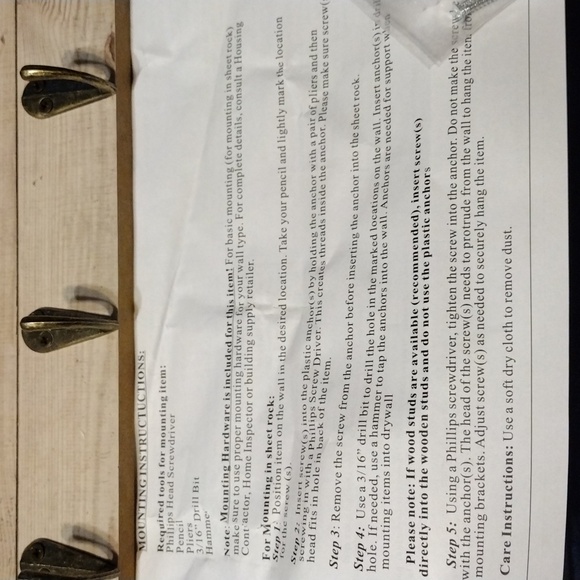 Mask Basket & Hooks Storage - Picture 3 of 4